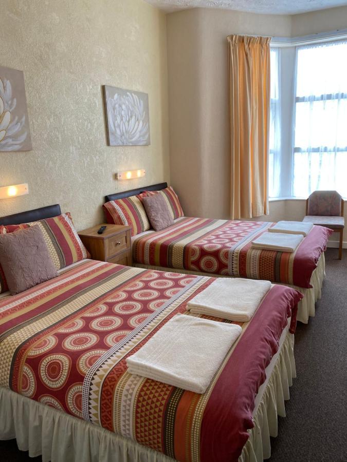 Clifton Private Hotel Blackpool Bagian luar foto
