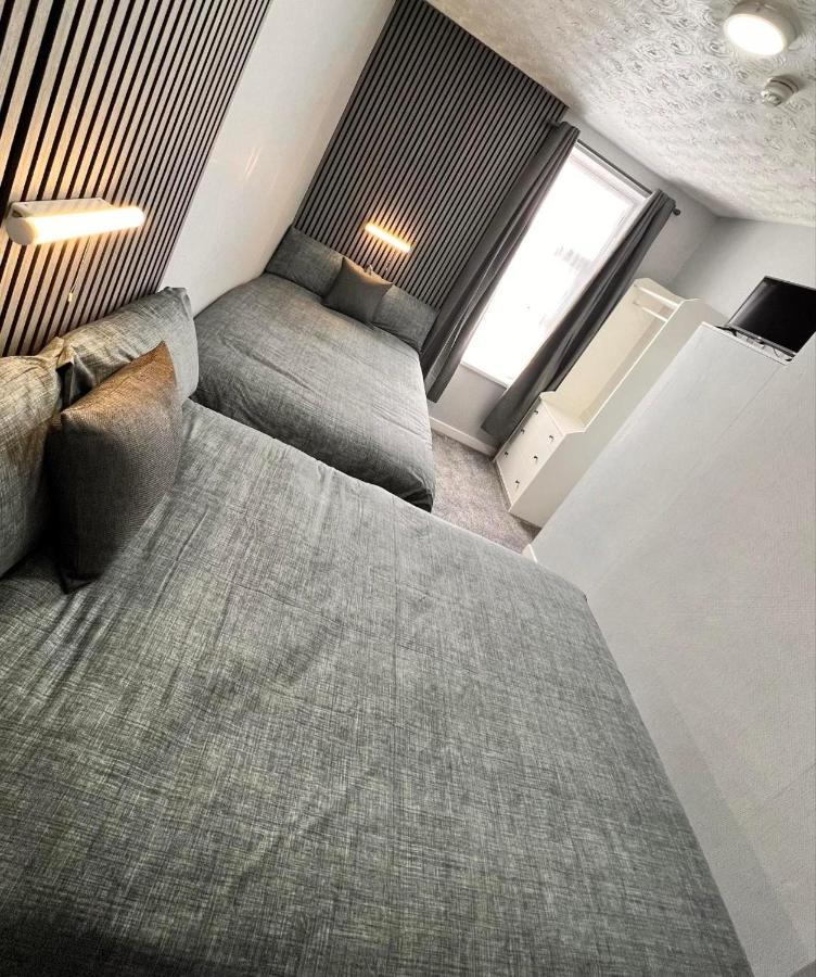 Clifton Private Hotel Blackpool Bagian luar foto