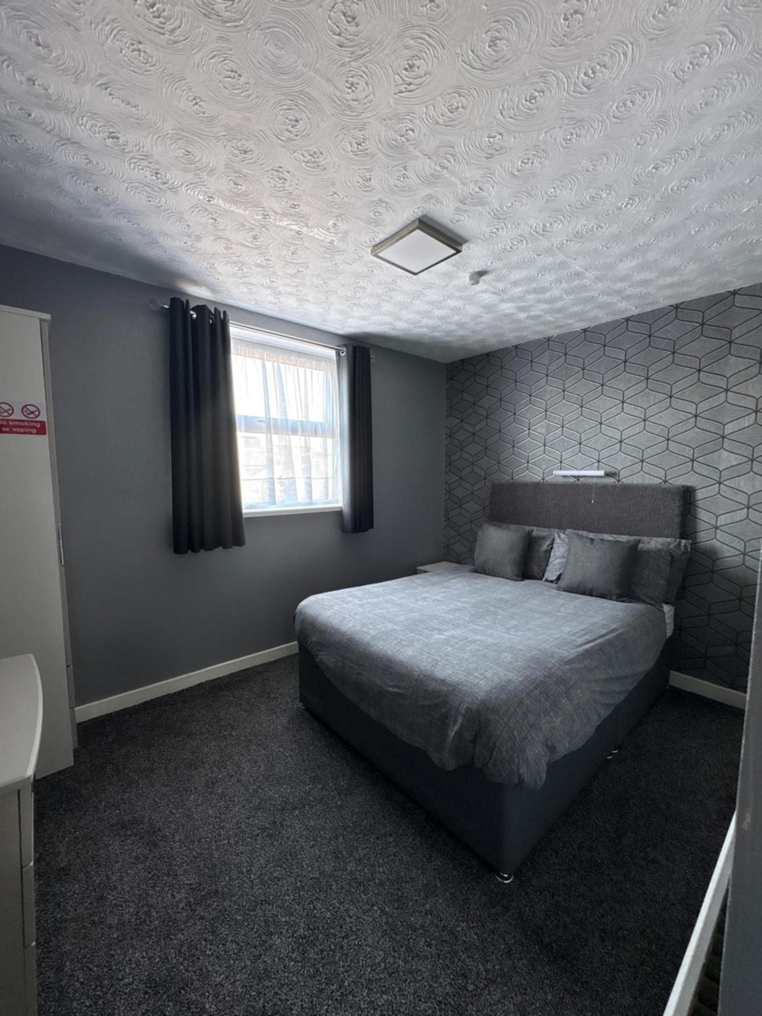 Clifton Private Hotel Blackpool Bagian luar foto