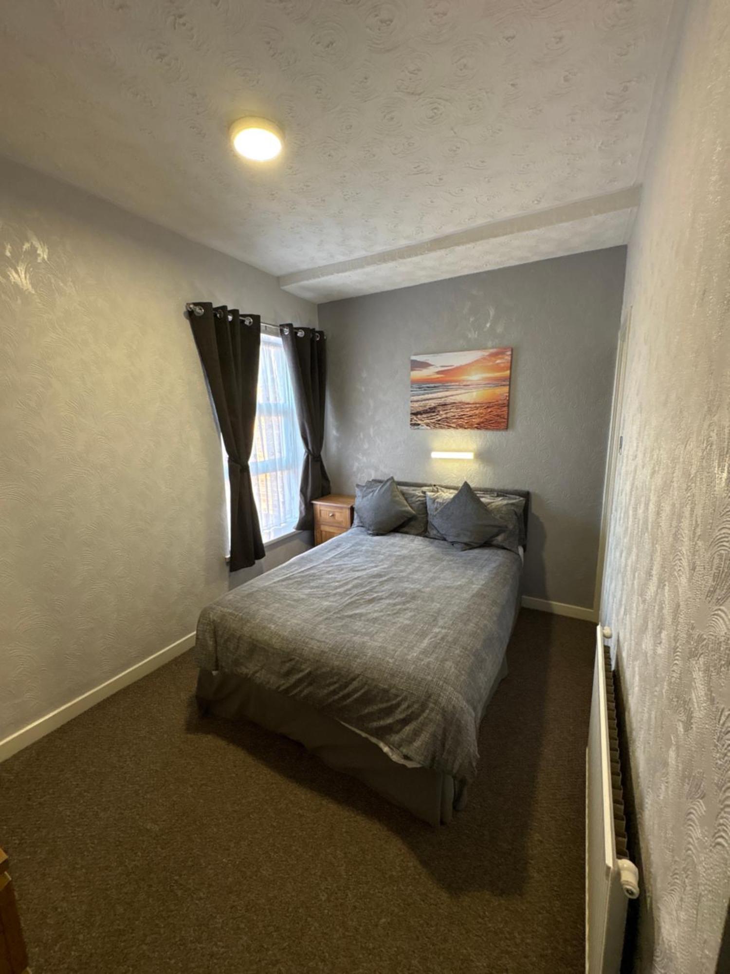 Clifton Private Hotel Blackpool Bagian luar foto